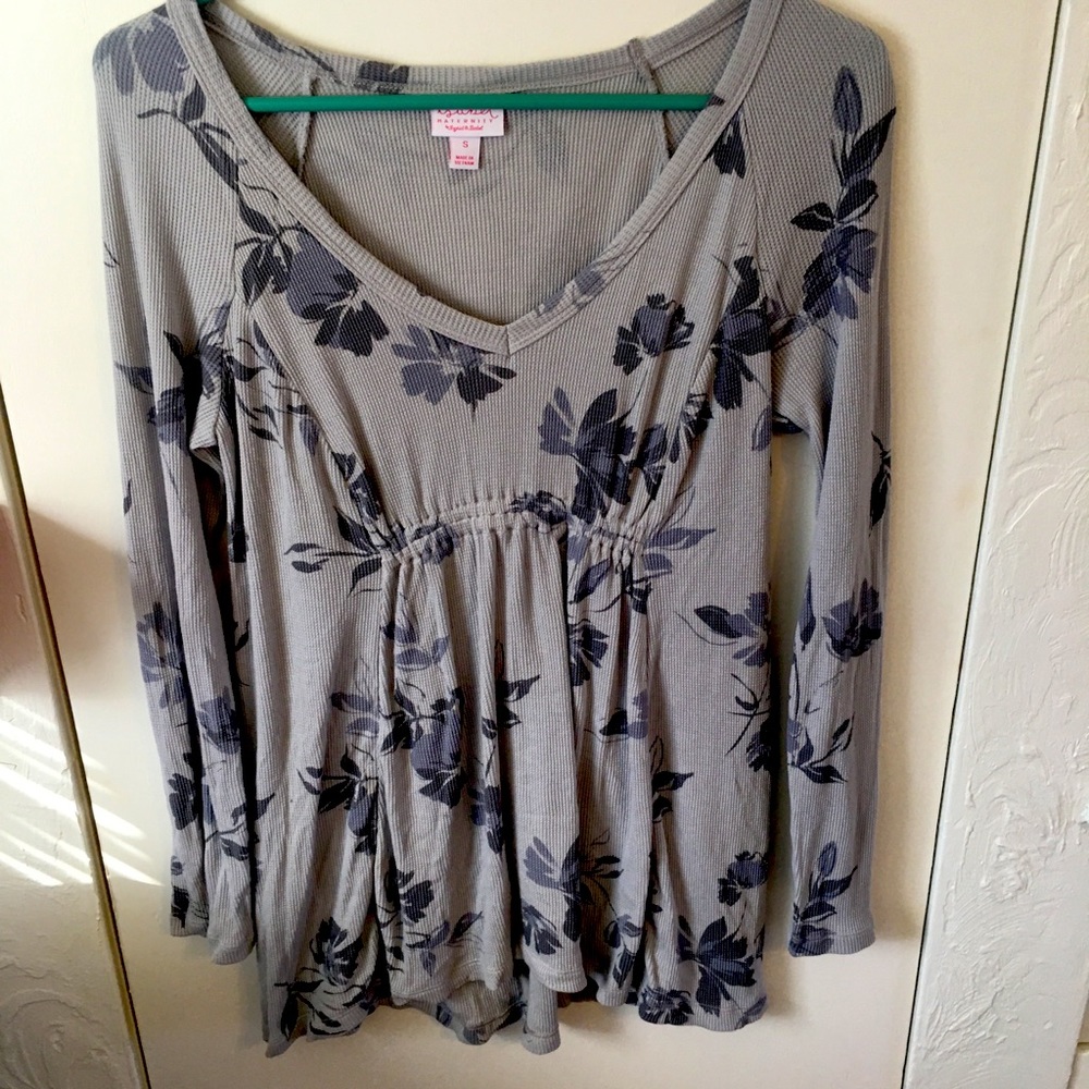Maternity shirt